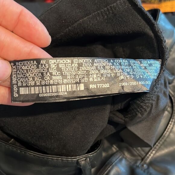 Zara faux leather black pants XS - Picture 9 of 9